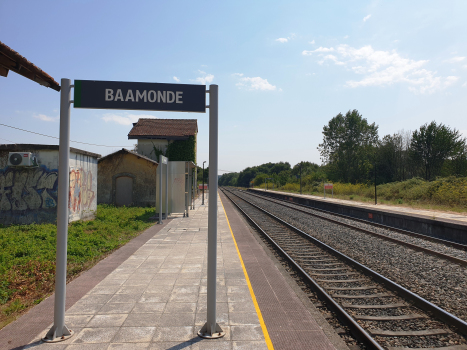 Baamonde Station