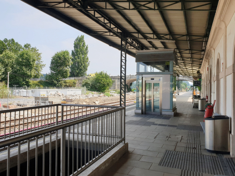 Lugo Station