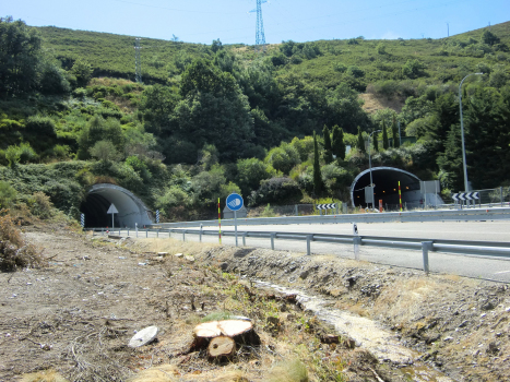 Padornelo Tunnel (on the left) and Padornelo Motorway eastbound Tunnel