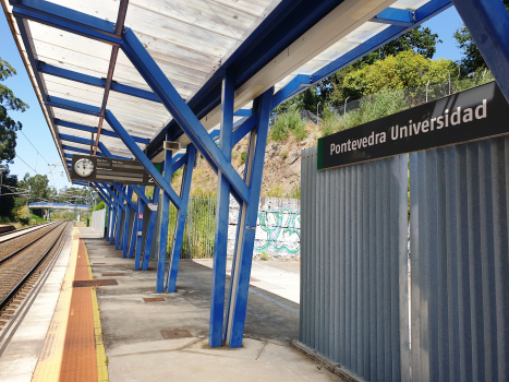 Pontevedra-Universidad Station