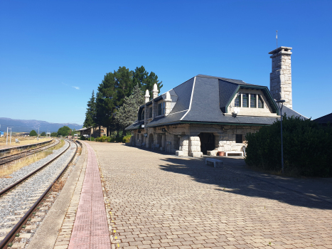 Puebla de Sanabria Station