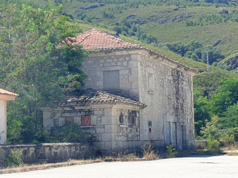 Bahnhof Requejo