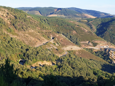 (from left to right) Cabeza de Fuxo Tunnel (n.57, below), and Iral Tunnel (n.56) western portals, Portocamba High-Speed Rail Tunnel western portals