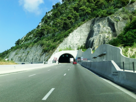 Tunnel La Borne Romaine