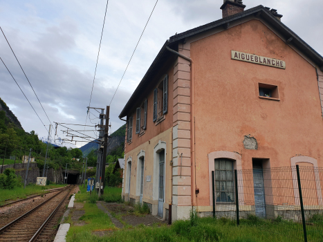 Aigueblanche Station and, on the left, Les Esserts tunnel northern portal