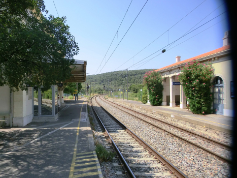 Cassis Station