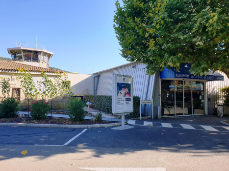 Golfe de Saint-Tropez-La Môle Airport