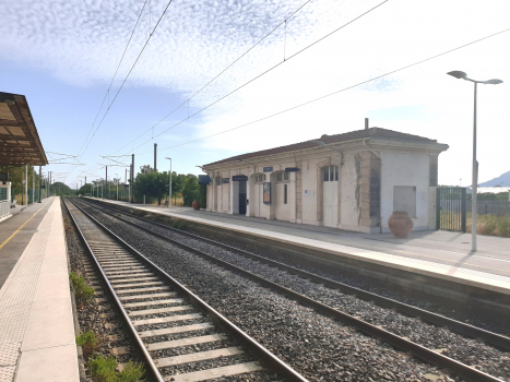La Pauline-Hyères Station