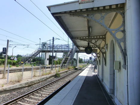 La Penne-sur-Huveaune Station