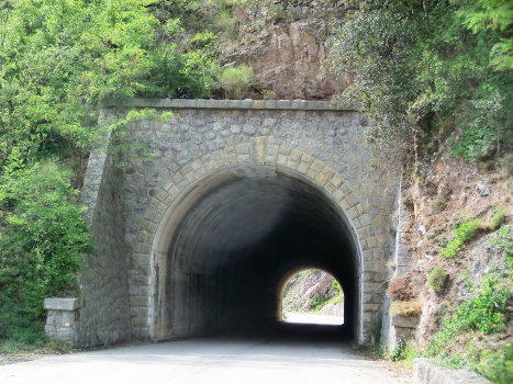 Les Fours Tunnel