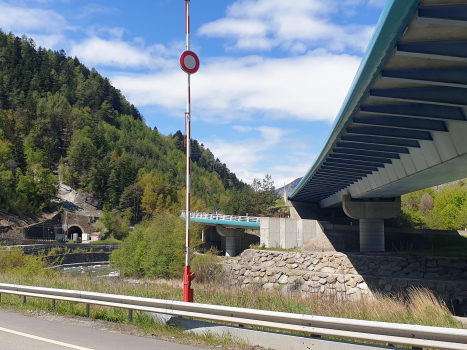 Tunnel des Grandes-Murailles and Le Freney Viaduct