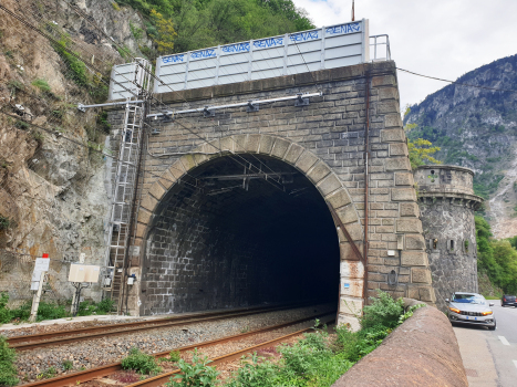 Madeleine Tunnel