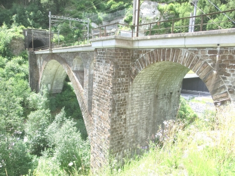 Stalvedro Railway Tunnel northern portal and Stalvedro Bridge
