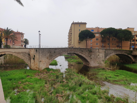 The medieval San Benedetto Bridge