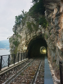 Tunnel Pirlo