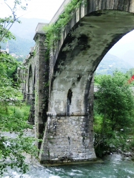 Viadukt in Lenna