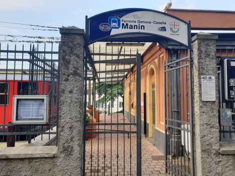 Bahnhof Genova Piazza Manin