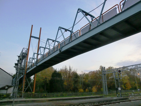 Guastalla Station Footbridge