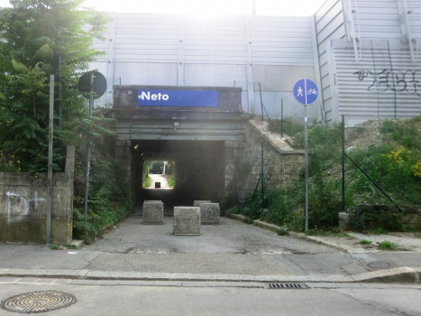Bahnhof Il Neto