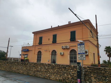 Laigueglia Station