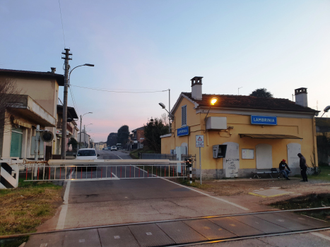 Bahnhof Lambrinia