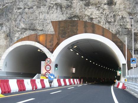 La Rupe Tunnel