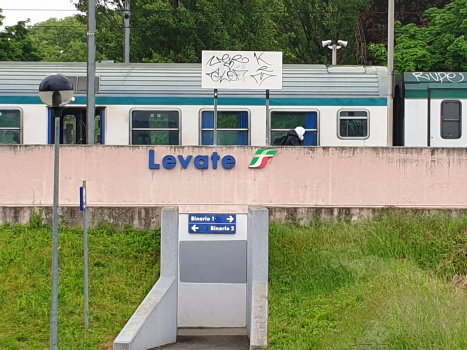 Gare de Levate