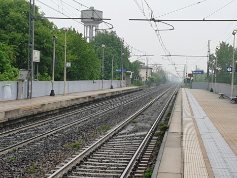 Gare de Levate