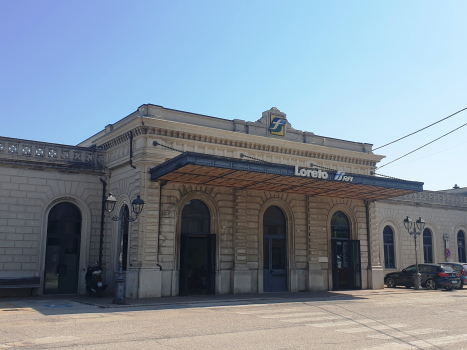 Bahnhof Loreto