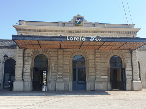 Bahnhof Loreto