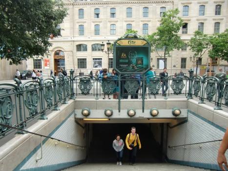 Metrobahnhof Cité