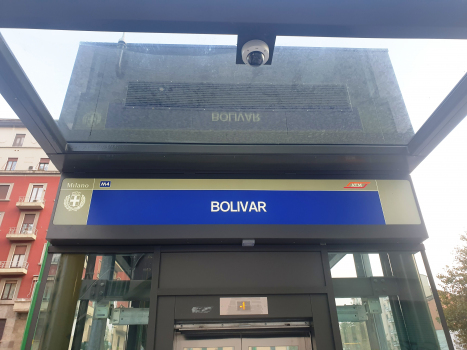 Bolivar Metro Station