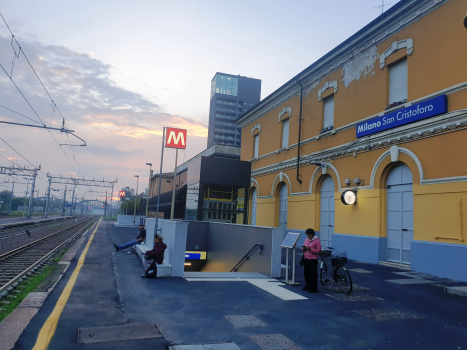 San Cristoforo Metro Station and San Cristoforo Railway Station