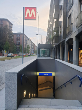 Tolstoj Metro Station