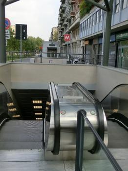 Domodossola FN Line 5 Metro station - access