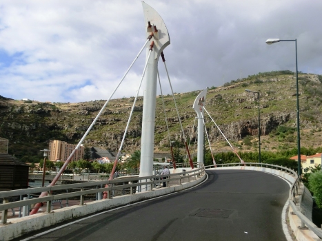 Straßenbrücke Machico