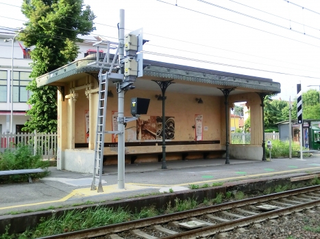 Bahnhof Magenta