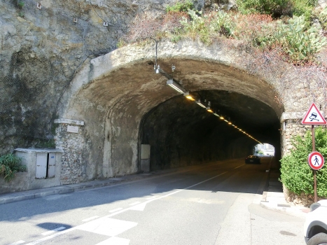 Tunnel Pêcheurs southern portal