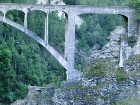 Brücke über die Vispa