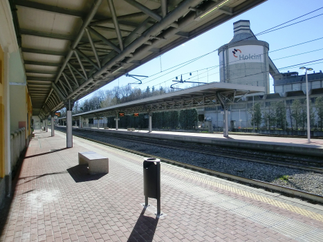 Gare de Merone