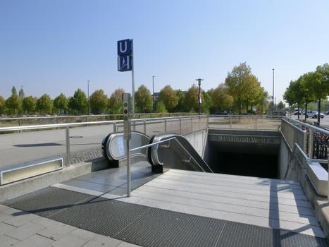 Messestadt West Metro Station, access