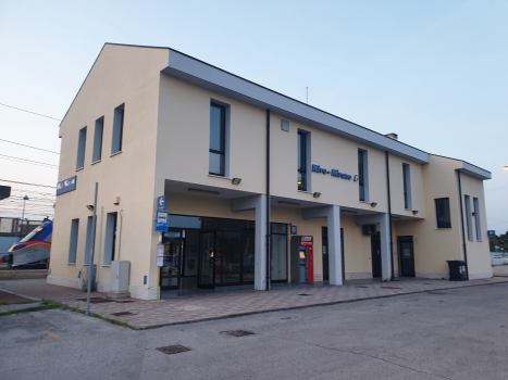Bahnhof Mira-Mirano