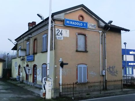 Miradolo Terme Station