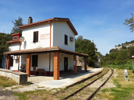 Molafà Station