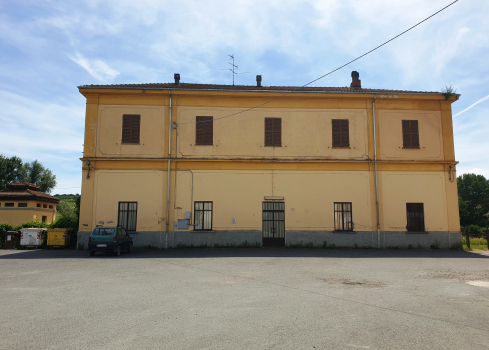 Gare de Mombaruzzo