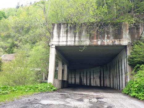 Montecampione-Plan 4 Tunnel
