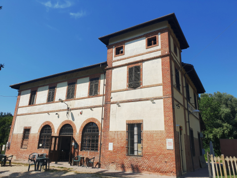 Montechiaro d'Asti Station