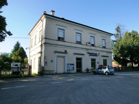 Montereale Valcellina Station