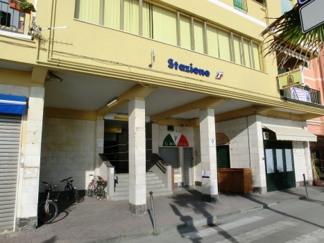 Monterosso Station