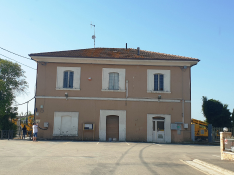 Gare de Morrovalle-Monte San Giusto